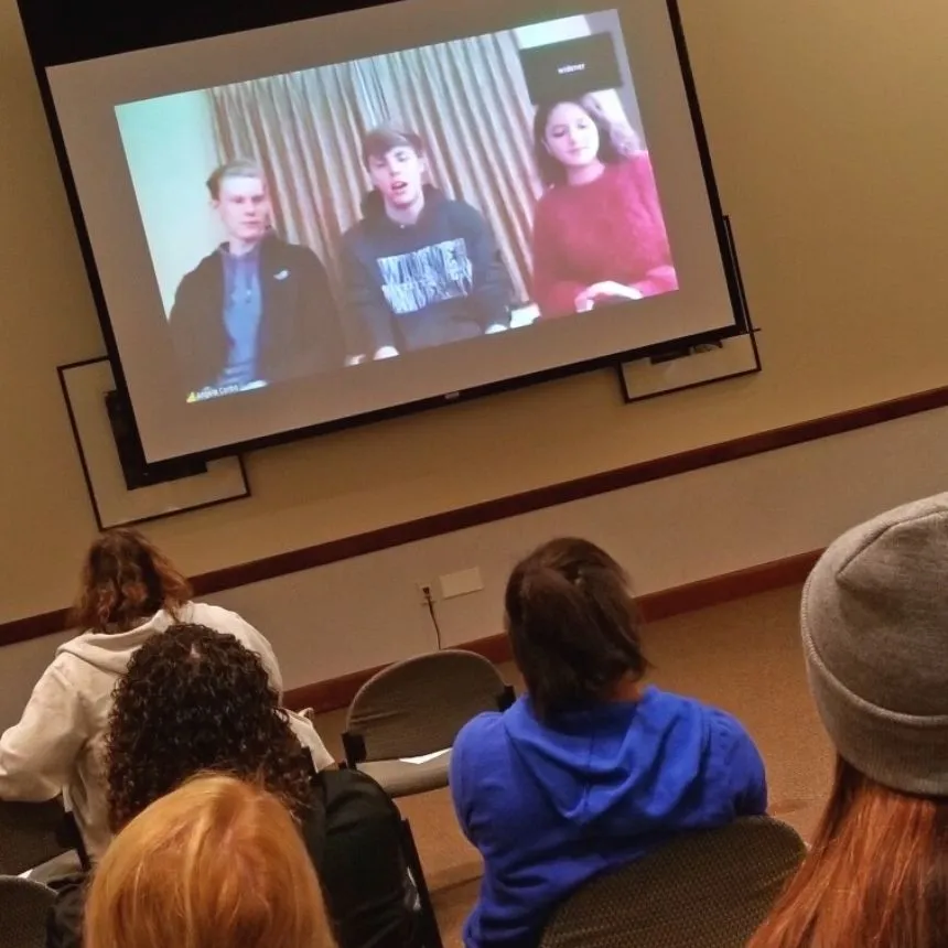 Students watch New Hampshire Primary results